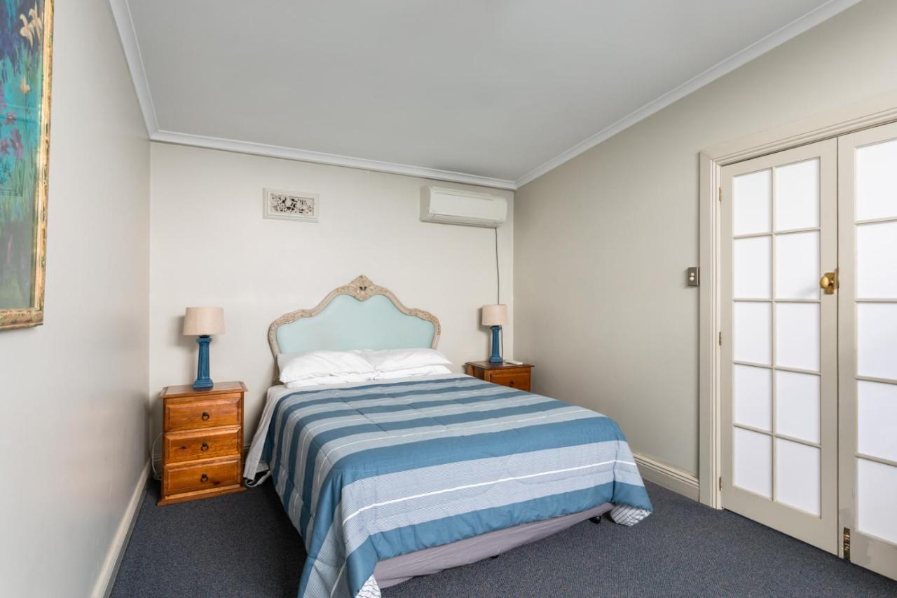 ホテル Battery Point Manor ホバート エクステリア 写真